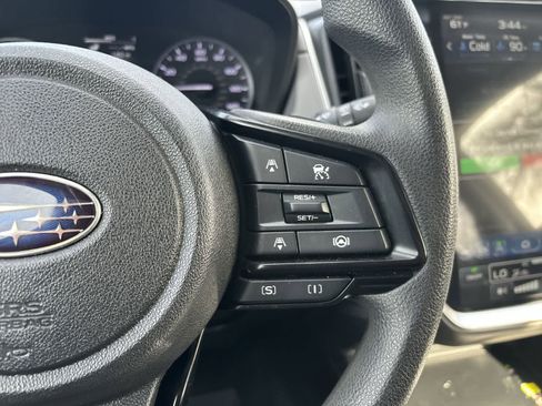 Used 2024 Subaru Crosstrek 2.0i Premium image 10