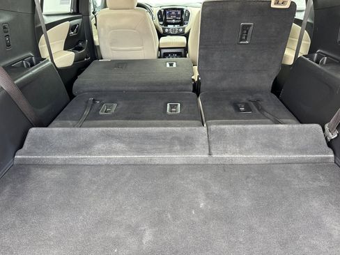 Used 2023 Chevrolet Traverse LS w/ LPO, Cargo Package image 18