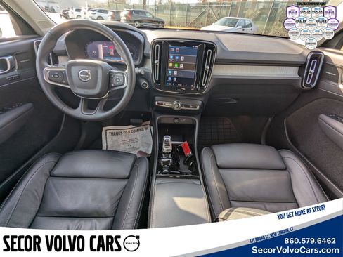 Certified 2024 Volvo XC40 B5 Ultimate w/ Climate Package image 17