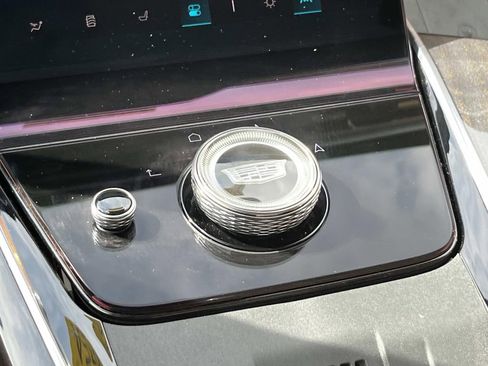 Certified 2025 Cadillac Escalade IQ Sport 2 image 38