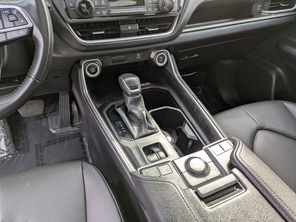 Certified 2025 Toyota Grand Highlander AWD image 26