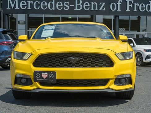 Used 2016 Ford Mustang Coupe RWD image 2