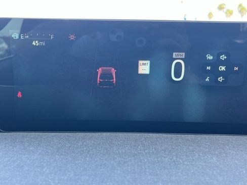 New 2025 Ford Expedition Active image 11