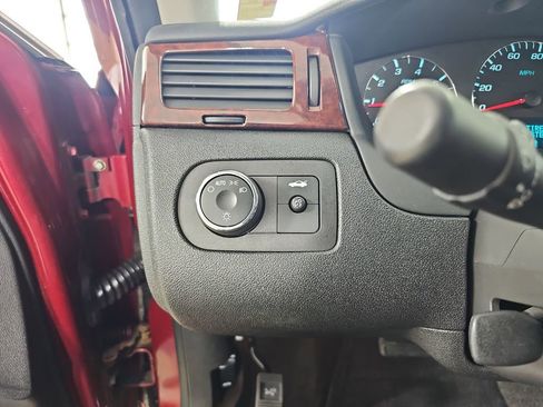 Used 2008 Chevrolet Impala LT FWD image 29