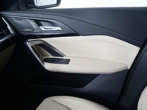 Used 2025 BMW X1 xDrive28i w/ Convenience Package image 25