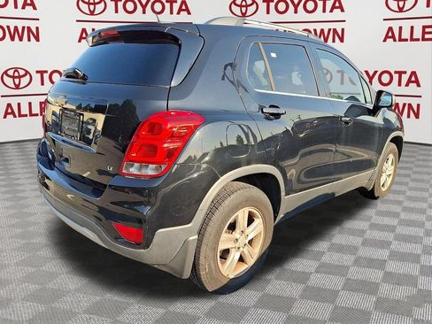 Used 2017 Chevrolet Trax LT w/ LPO, Protection Package AWD/4WD image 6