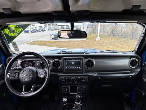 Used 2023 Jeep Wrangler Unlimited Sport image 25