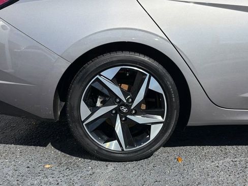 Used 2021 Hyundai Elantra Limited w/ Cargo Package image 33