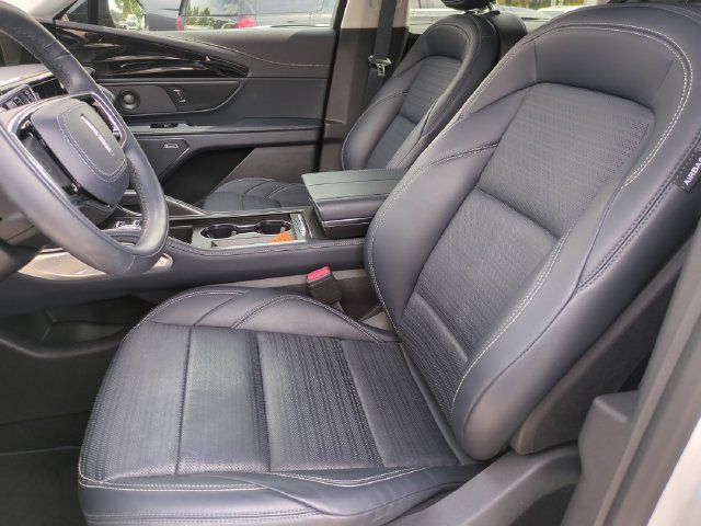 Used 2025 Lincoln Nautilus Reserve AWD/4WD image 23