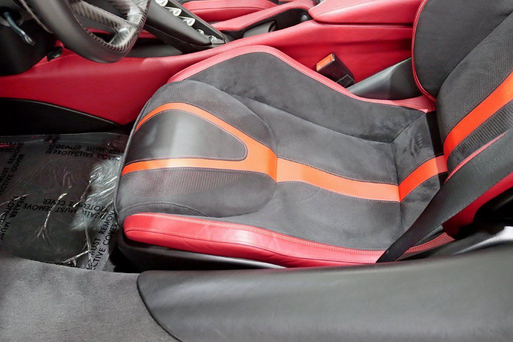 Used 2018 McLaren 720S RWD image 39