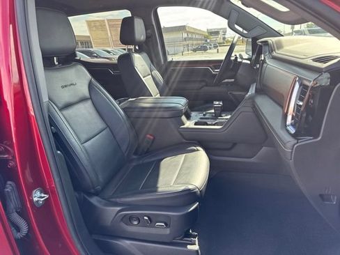 Used 2023 GMC Sierra 1500 Denali w/ Technology Package AWD/4WD image 19