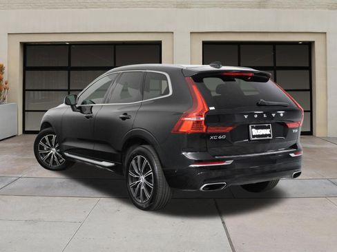 Used 2019 Volvo XC60 T5 Inscription FWD image 2