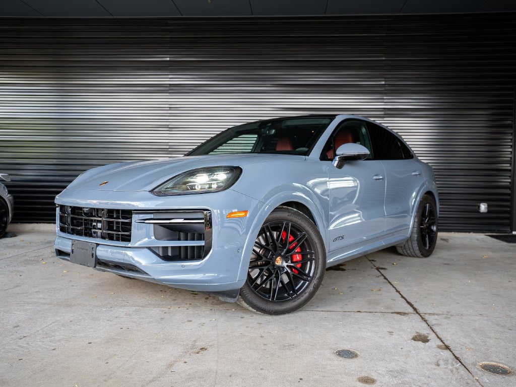 Certified 2025 Porsche Cayenne GTS AWD/4WD image 1