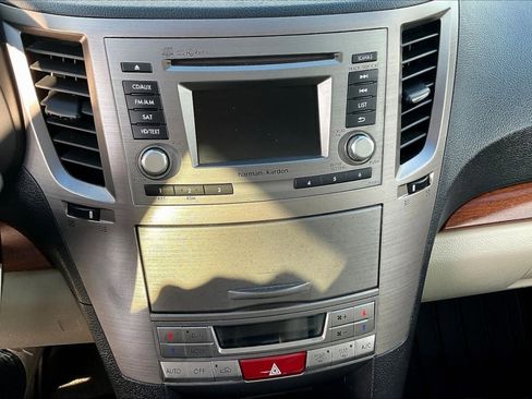Used 2013 Subaru Outback 2.5i Limited image 9