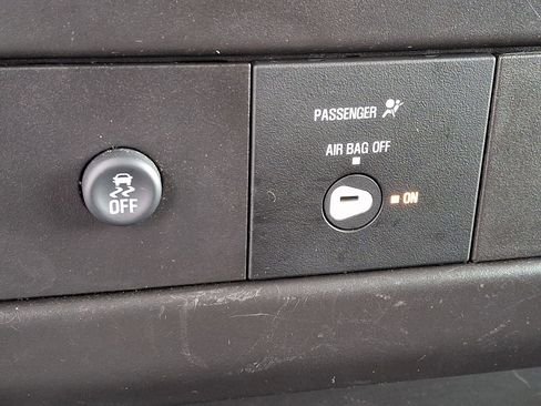 Used 2024 Chevrolet Express 2500 w/ Driver Convenience Package RWD image 23