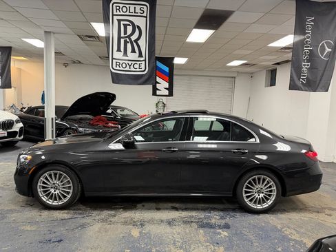 Used 2023 Mercedes-Benz E 350 4MATIC Sedan w/ Premium Package image 11