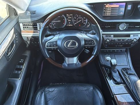Used 2017 Lexus ES 350 image 19