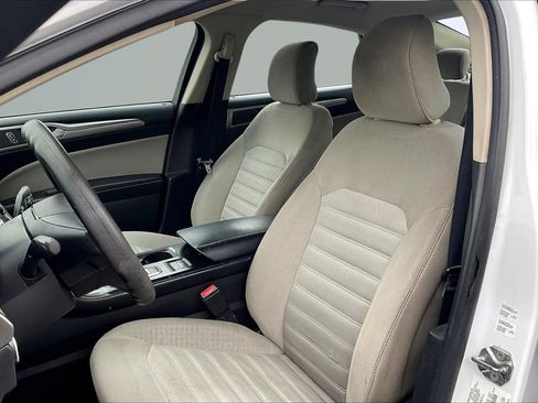 Used 2017 Ford Fusion S FWD image 25