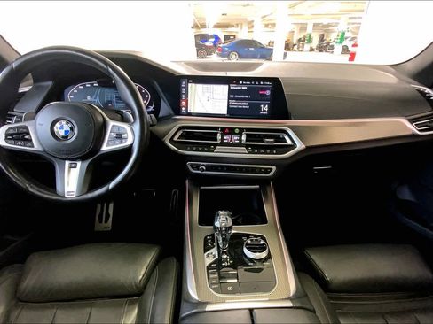 Used 2022 BMW X5 xDrive40i w/ M Sport Package image 15