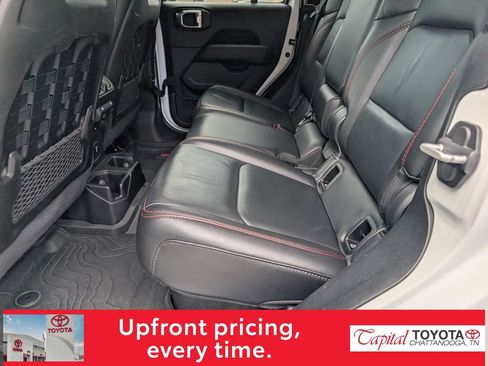 Used 2021 Jeep Gladiator Rubicon AWD/4WD image 10