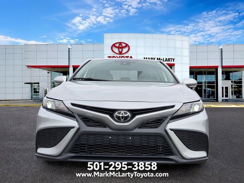 Used 2024 Toyota Camry SE w/ Cold Weather Package AWD/4WD image 7