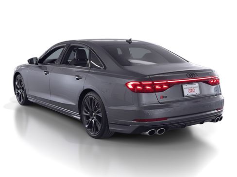 Used 2025 Audi S8 image 3