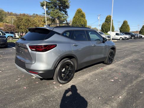 Used 2023 Chevrolet Blazer LT w/ Convenience Package image 8