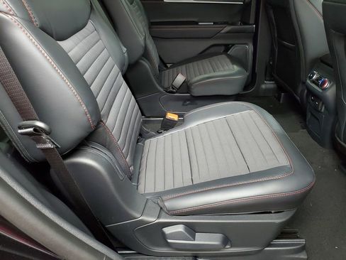 New 2026 Ford Explorer ST-Line AWD/4WD image 21