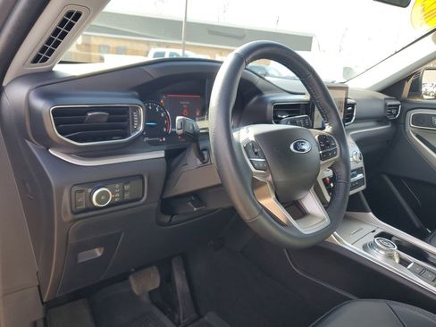Certified 2023 Ford Explorer XLT w/ Equipment Group 202A image 16