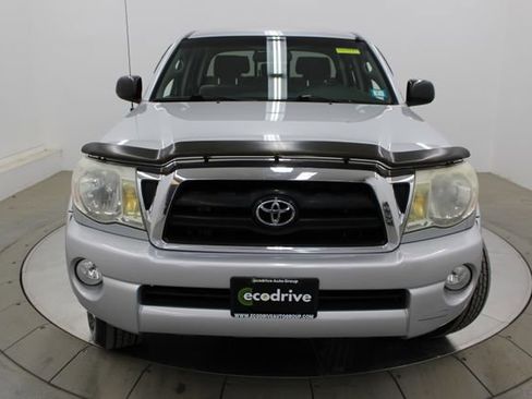 Used 2005 Toyota Tacoma 4x4 Double Cab image 2