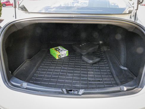 Used 2020 Tesla Model 3 Standard Range image 31