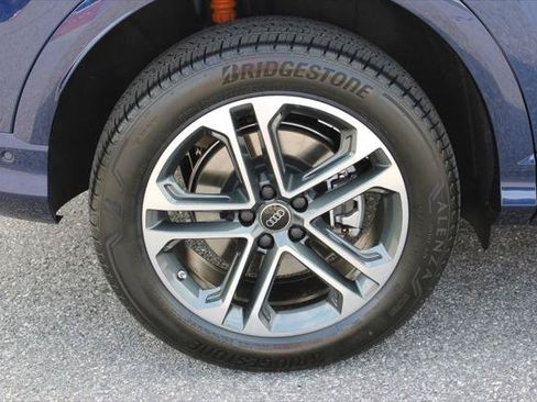 Certified 2025 Audi Q5 Premium Plus w/ Premium Plus AWD/4WD image 37