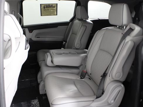 Used 2023 Honda Odyssey Elite image 21