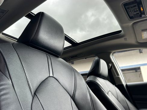 Used 2025 Toyota Grand Highlander AWD image 22