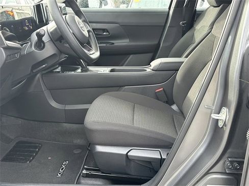 Certified 2025 Nissan Kicks S image 10