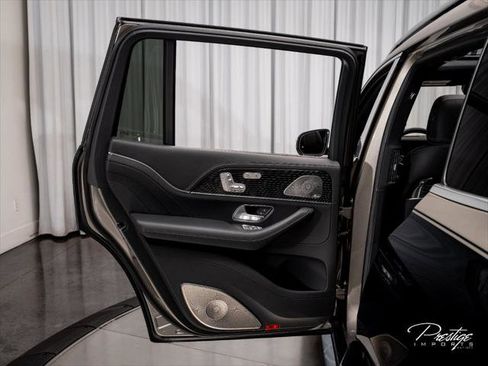 Used 2024 Mercedes-Benz Maybach GLS 600 4MATIC image 47