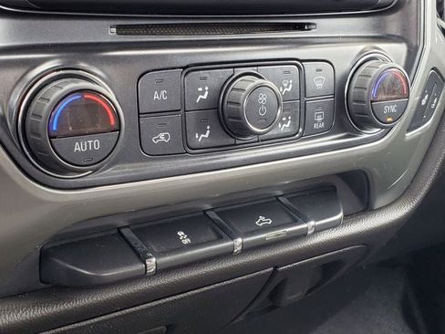 Used 2018 Chevrolet Silverado 1500 LT w/ All Star Edition AWD/4WD image 17