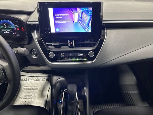 Used 2026 Toyota Corolla SE FWD image 25