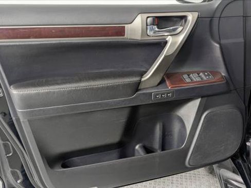 Used 2017 Lexus GX 460 Premium AWD/4WD image 13