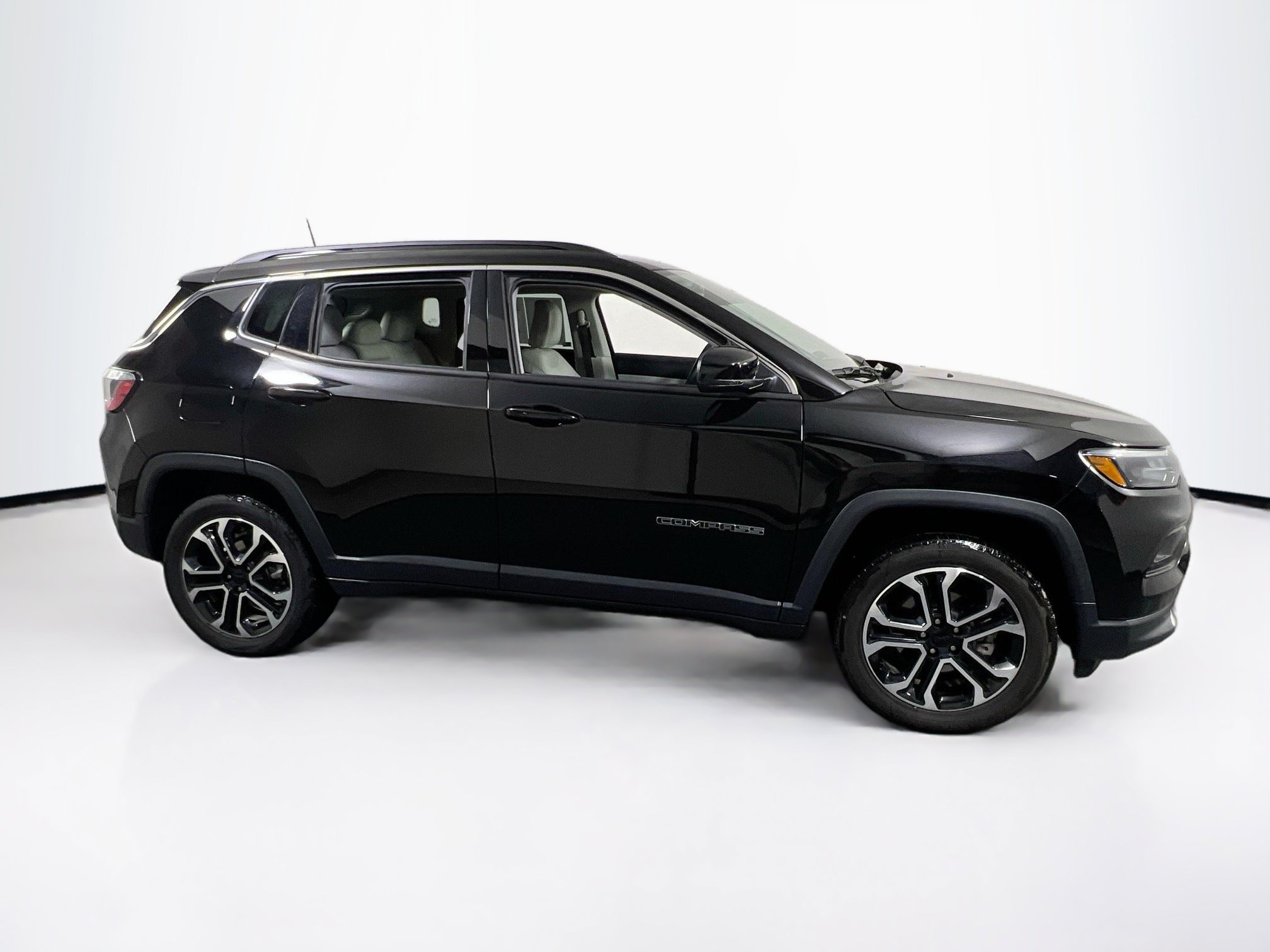 Used 2022 Jeep Compass Limited AWD/4WD image 4