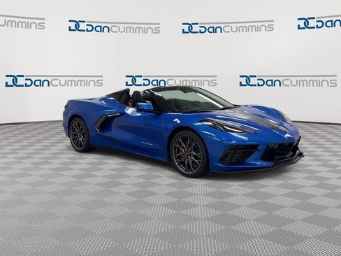 Used 2024 Chevrolet Corvette Stingray Preferred Conv RWD image 2