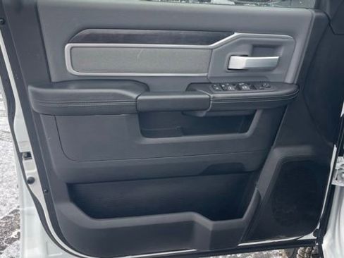 Used 2022 RAM 2500 Big Horn w/ Cold Weather Group image 12