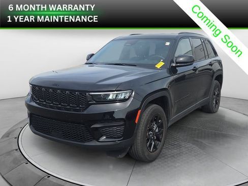 Used 2024 Jeep Grand Cherokee Altitude AWD/4WD image 1