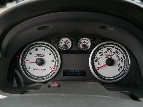 Used 2011 Ford Focus SEL FWD image 21