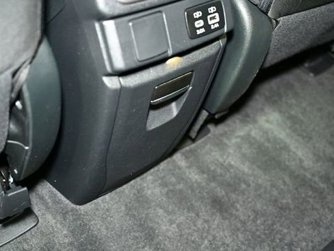 Used 2024 Subaru Ascent Premium w/ Convenience Package image 52