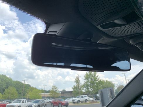 Used 2019 Mercedes-Benz C 300 Sedan image 27