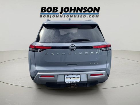 Used 2022 Nissan Pathfinder SL AWD/4WD image 4