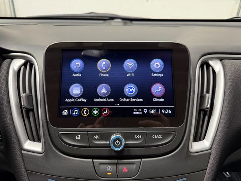 Used 2025 Chevrolet Malibu LT FWD image 18