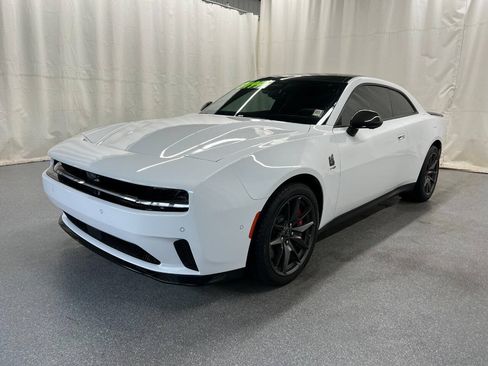 Used 2024 Dodge Charger Daytona Scat Pack w/ Plus Group AWD/4WD image 1