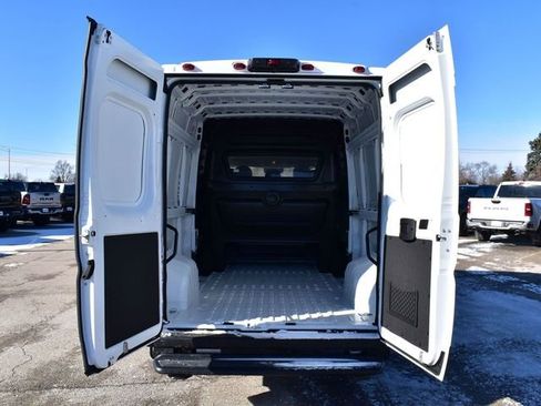 New 2026 RAM ProMaster 2500 w/ Crew Van Package image 13